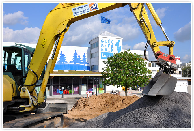 Baggerarbeiten an der Außenanlage