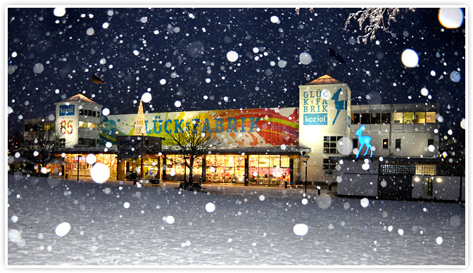 Weihnachtliche Stimmung mit Schnee.
