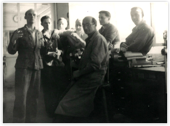 Die Werkzeugmacher im Jahr 1952 in Michelstadt.