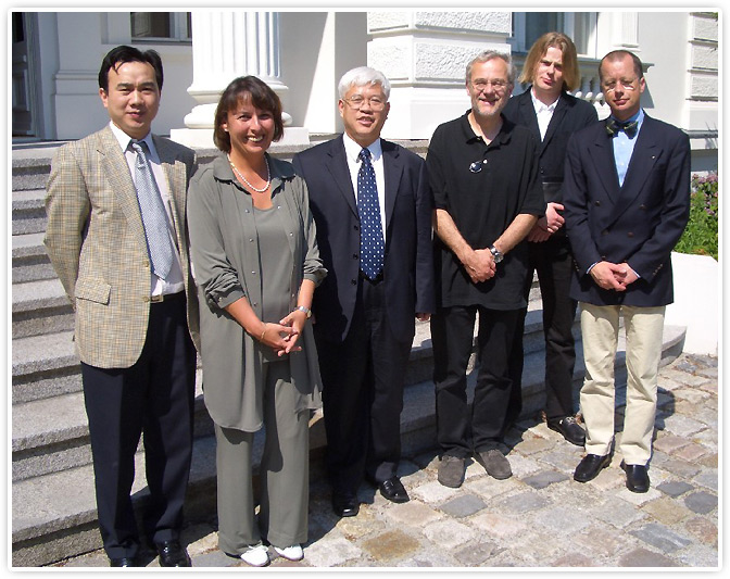 Besuch der Wirtschafts- und Handelsabteilung der Botschaft der Volksrepublik China in Berlin im Juni 2006